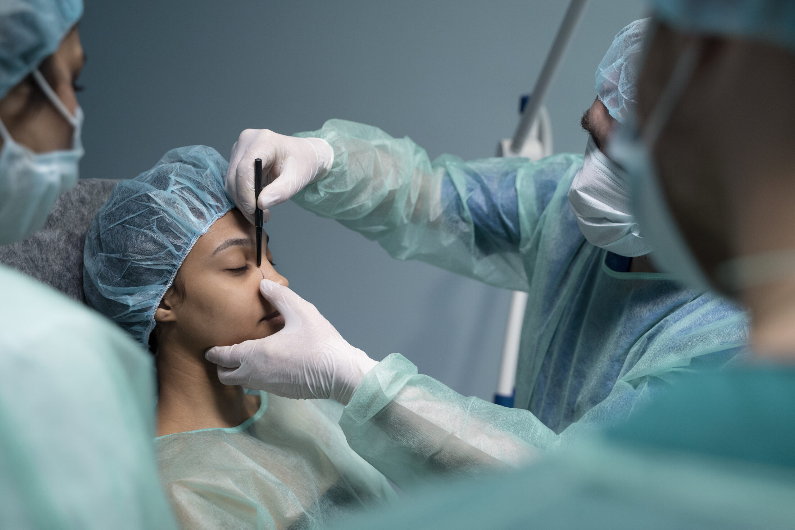 Como Escolher o Cirurgião para sua Rinoplastia? 5 Perguntas ESSENCIAIS!